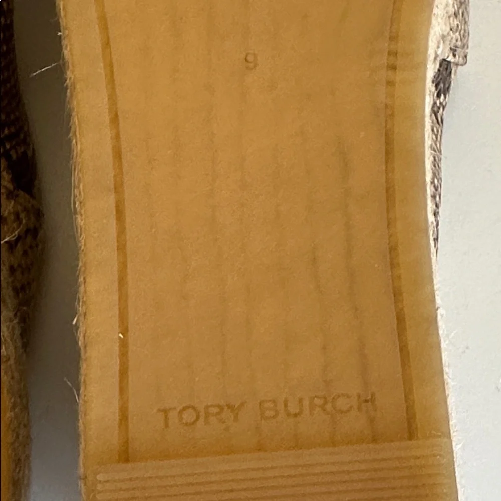 New Tory Burch Black and Cream Snakeskin Espadrilles. Size 9.